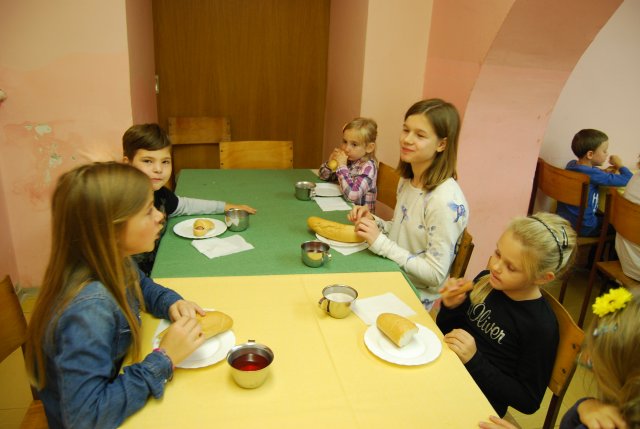 gradimo prijateljstvo 168